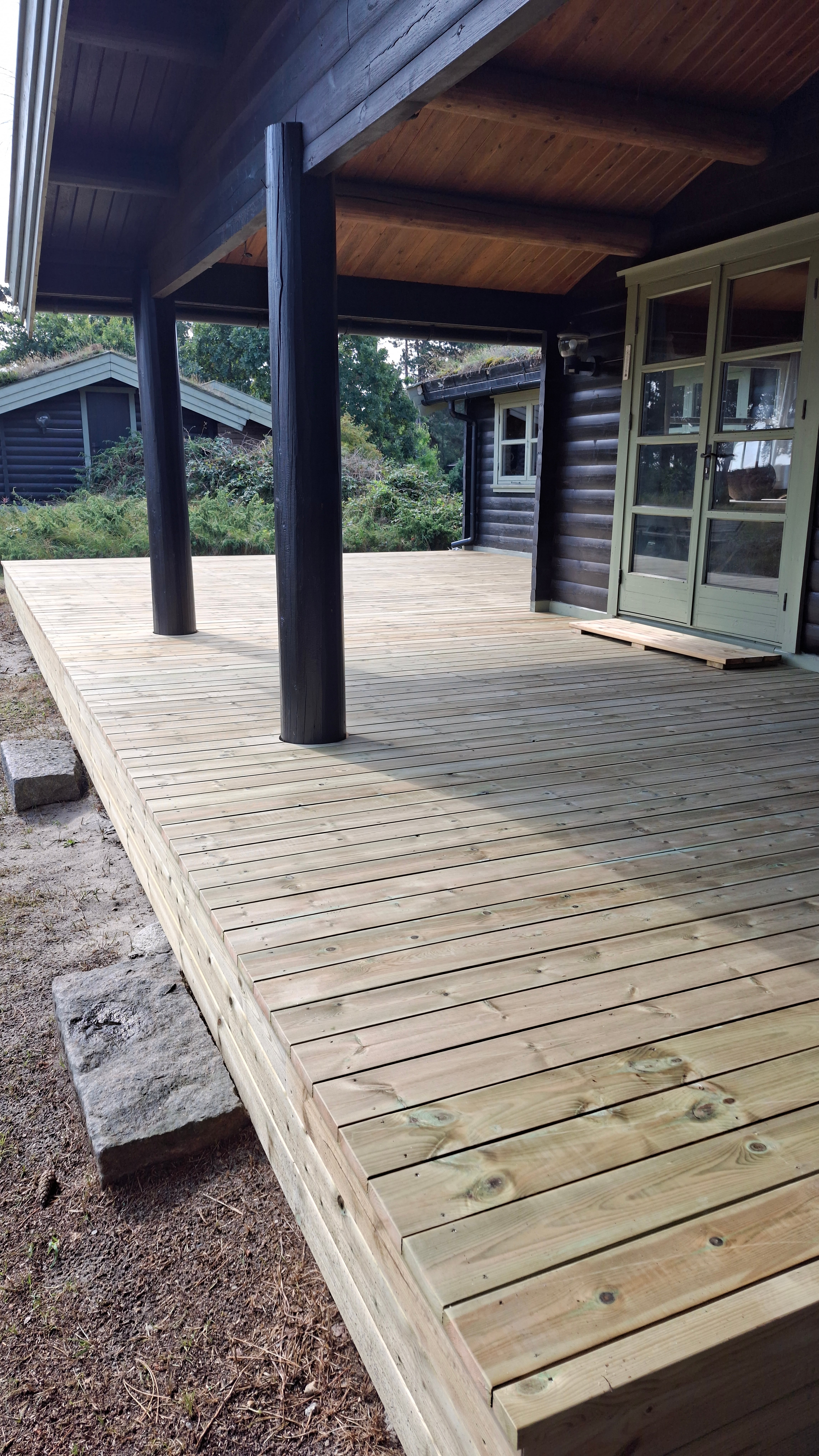 52m2 træterrasse efter